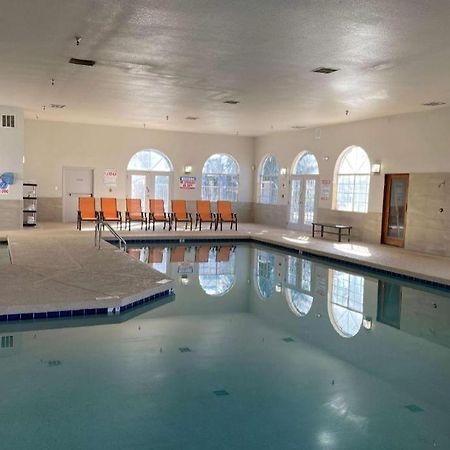 Baymont By Wyndham Safford Hotel Exterior photo