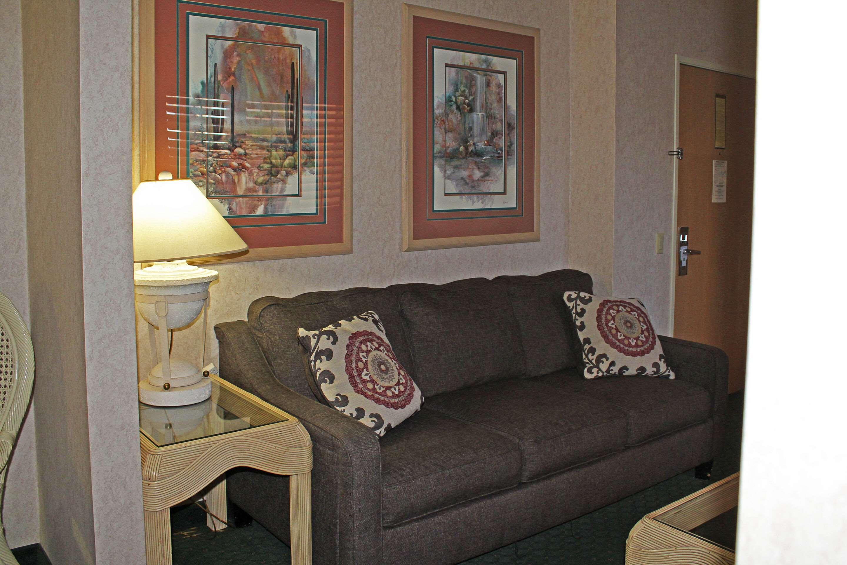 Baymont By Wyndham Safford Hotel Exterior photo